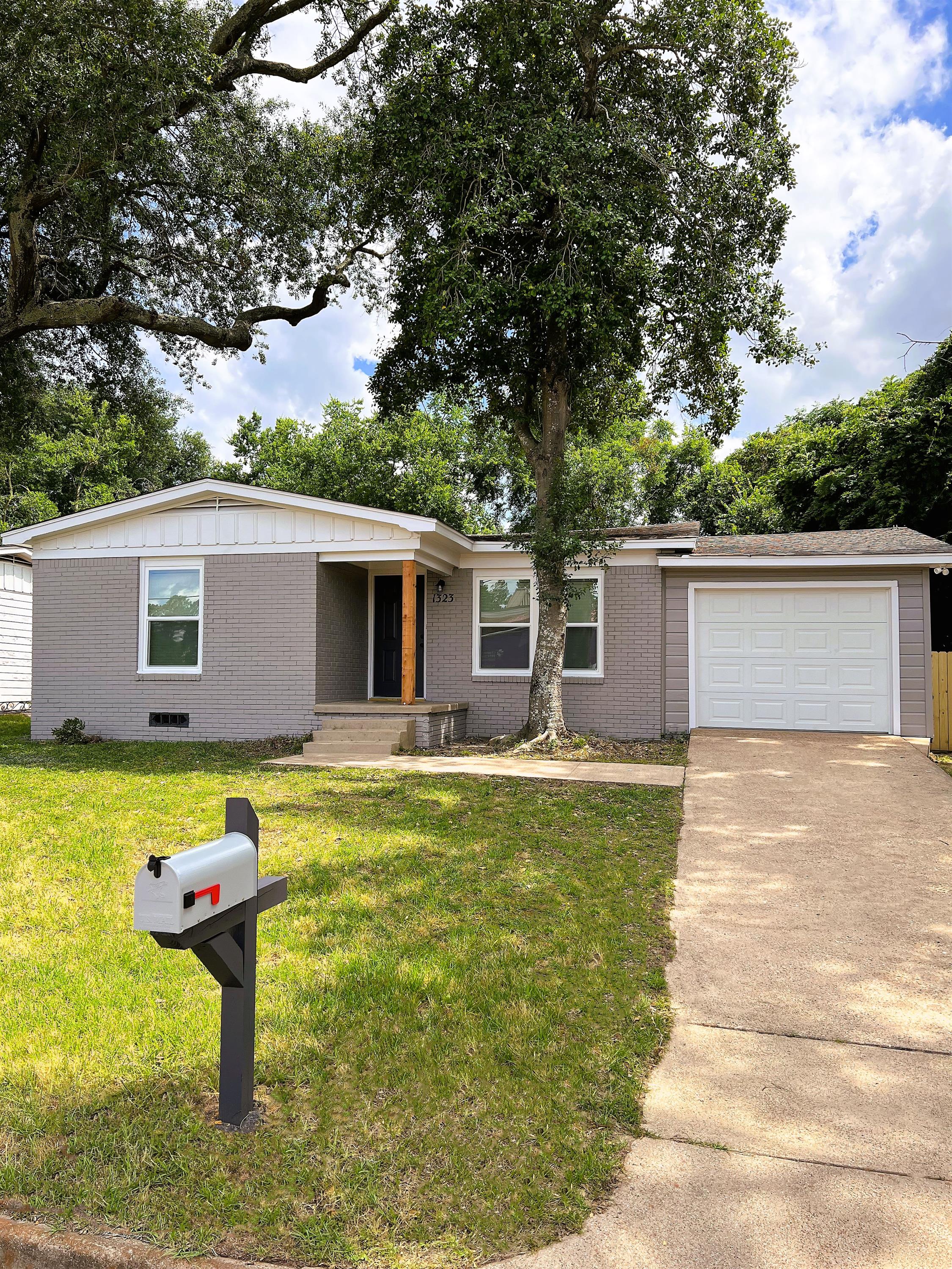1323 Lamar Street - 1